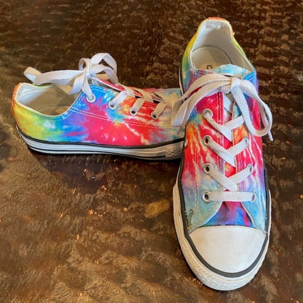 Converse Chuck Taylor All Star Tie-Dye Shoes, Size 3 Youth